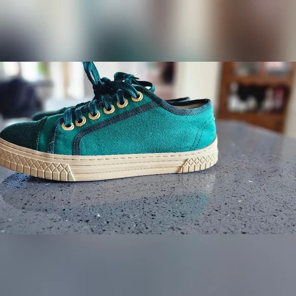 Chanel Sneaker Made In Italy💚 - Picture 5 of 17